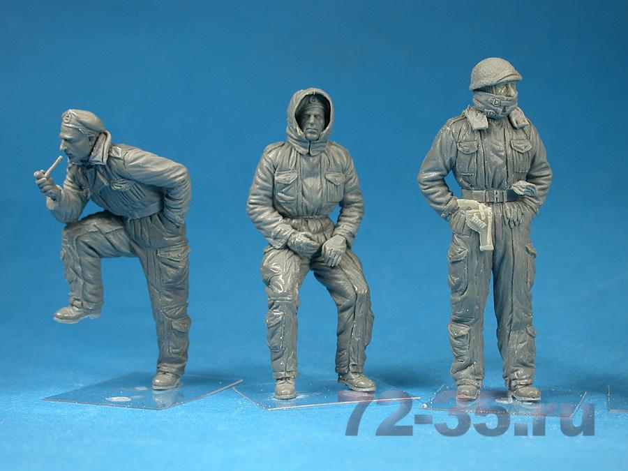 Британский танковый экипаж, зима MA35121_5.jpg